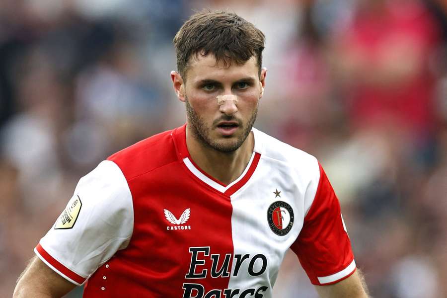 Santiago Gimenez de la Feyenoord a marcat un hat-trick care s-a întins pe durata a trei zile