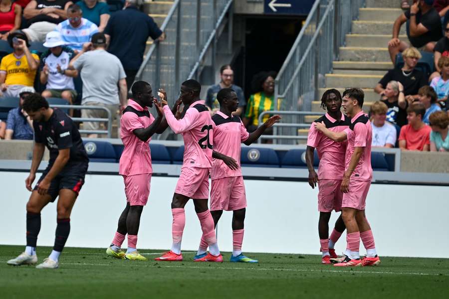Golo de Mukiele garante triunfo do Sunderland frente ao Wrexham