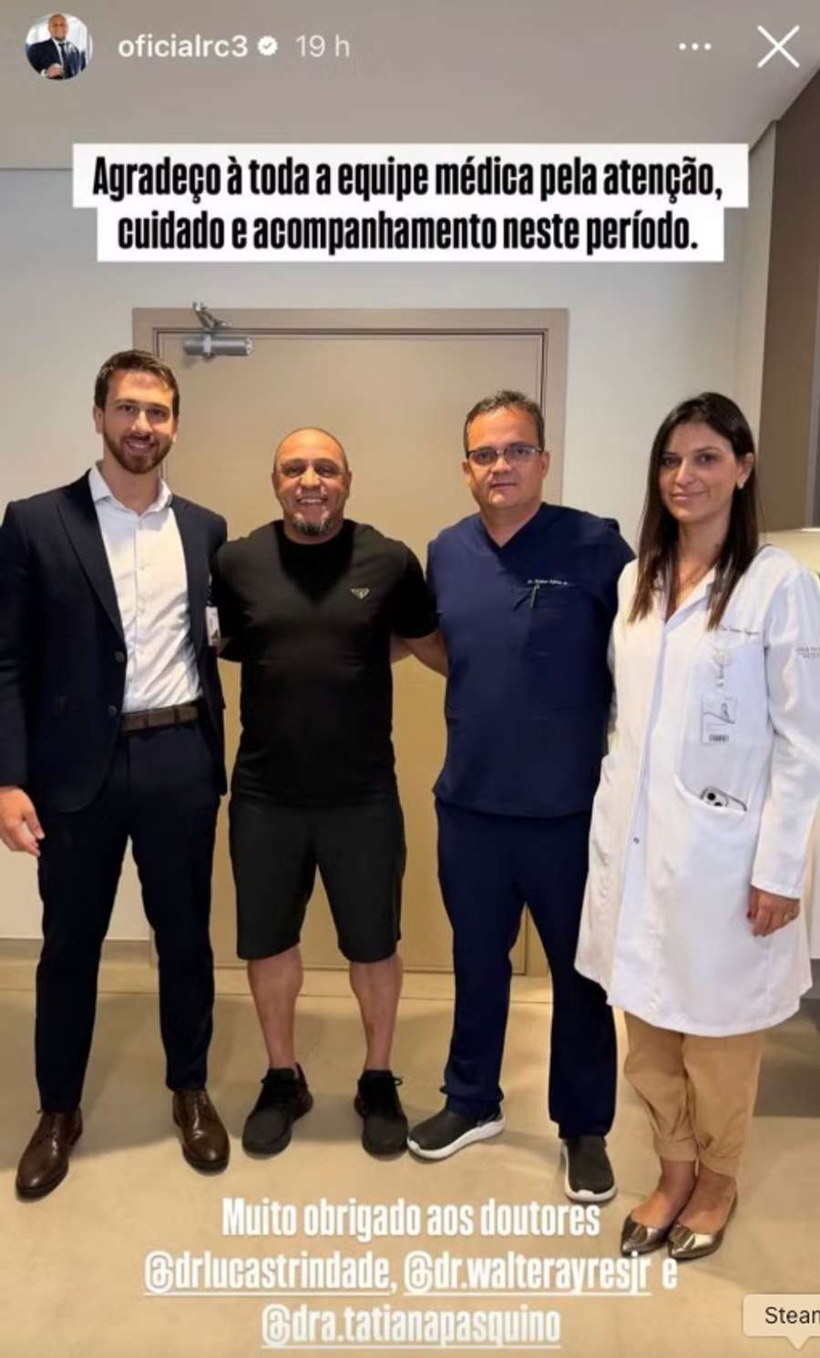 Roberto Carlos agradeceu a equipe médica ao receber alta