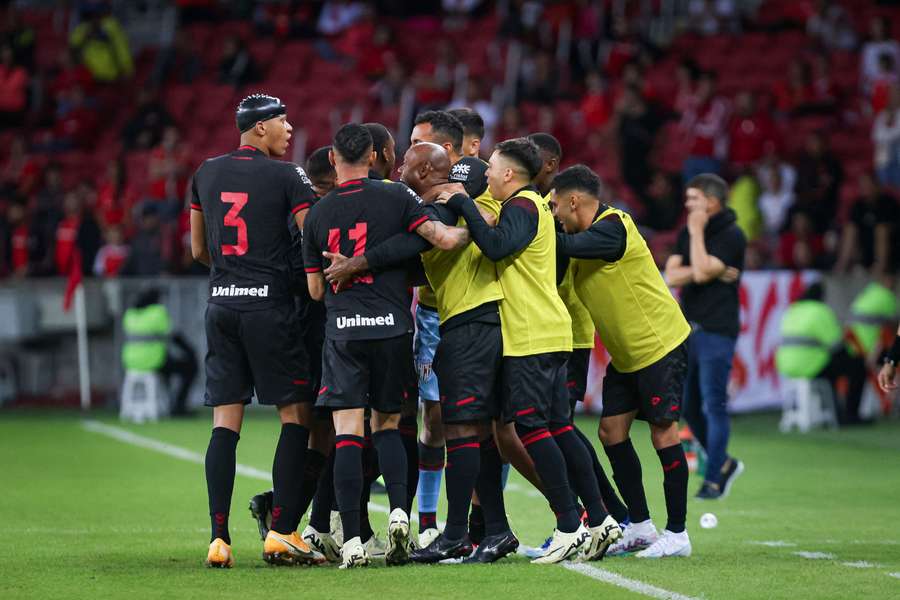 Dragão abriu o placar no começo do segundo tempo