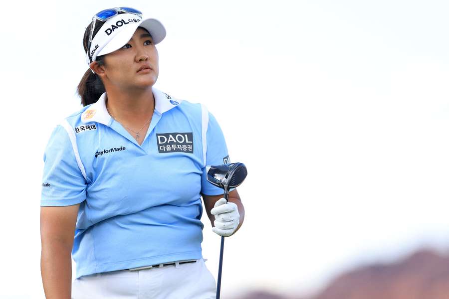 Ryu Hae-ran fired a four-under par 68 to grab a two-stroke lead after the third round of the LPGA Black Desert Championship