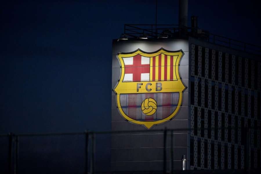 Barcelona face a legal investigation over payments to a former referee