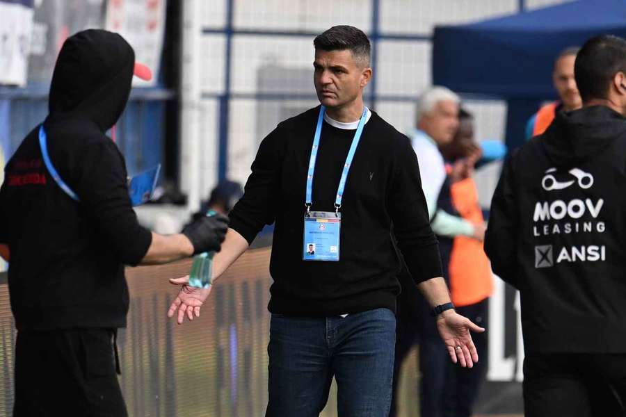 Florin Bratu ar putea fi demis de la Partizani Tirana după înfrângerea din derby-ul cu KF Tirana