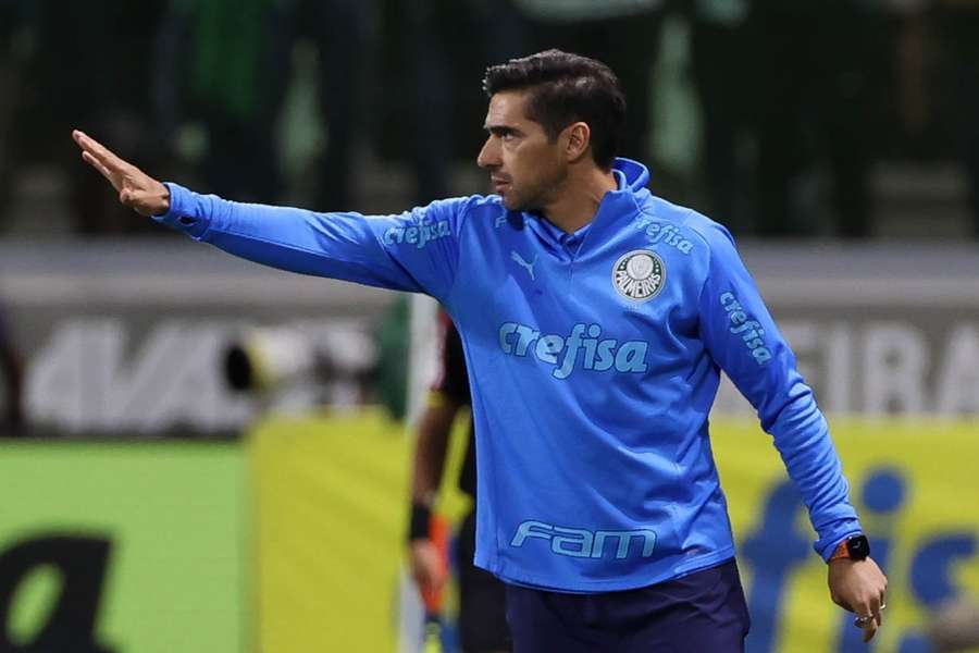 Abel Ferreira comandou time que se impôs nos bons e maus momentos