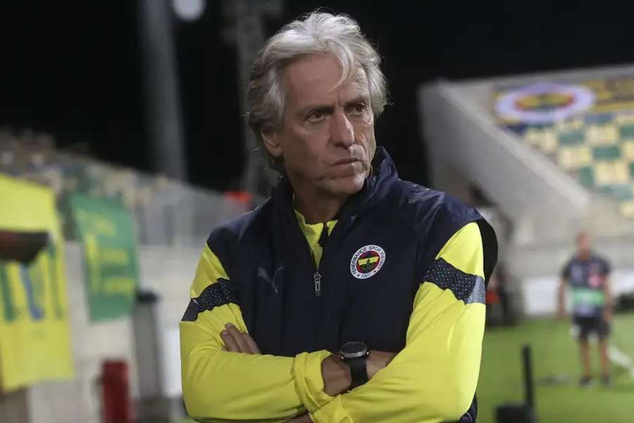 Jorge Jesus tem contrato com o Fenerbahçe até maio