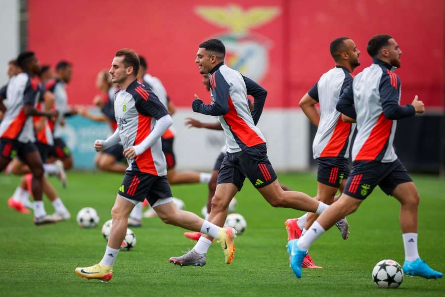 Benfica trabalhou esta manhã no Seixal