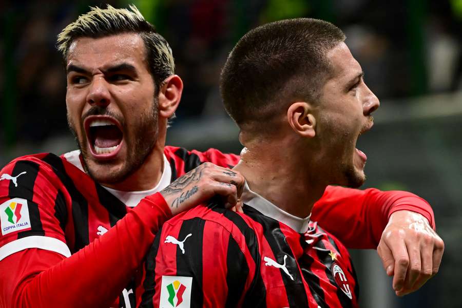Milan foi premiado pela eficiência diante do maior rival