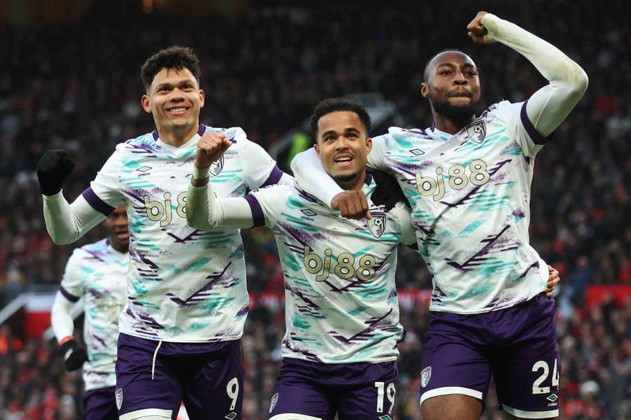 Bournemouth passou por cima do United em Old Trafford