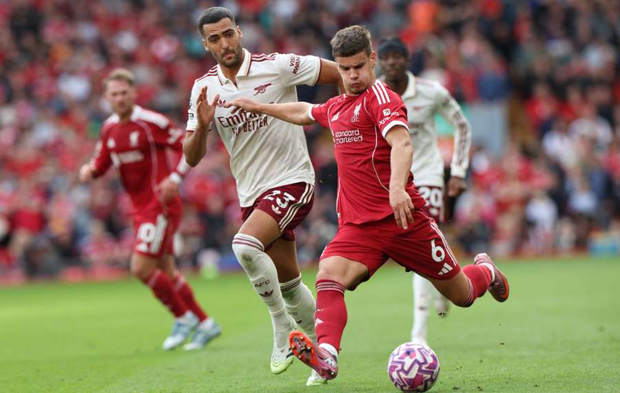 O Arsenal foi melhor que o Liverpool no primeiro tempo O Arsenal foi melhor que o Liverpool no primeiro tempo