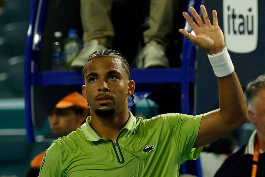 Arthur Fils sigue su camino.