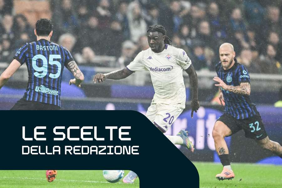 Moise Kean contrastato da Alessandro Bastoni e Federico Dimarco