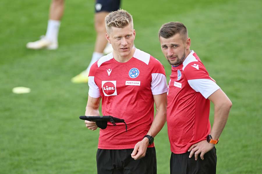Markulík počas reprezentačných povinností. Markulík počas reprezentačných povinností.