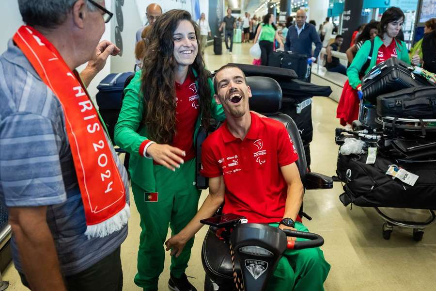 André Ramos à chegada ao aeroporto Humberto Delgado