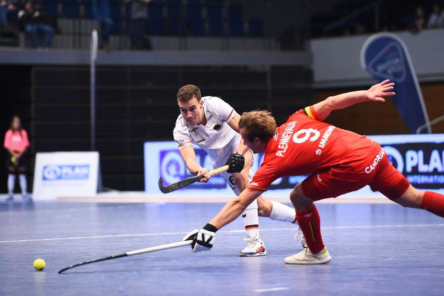 Hockey Hallen-EM: Deutsche Männer korrigieren Eindruck - Frauen mit nächsten Kantersieg