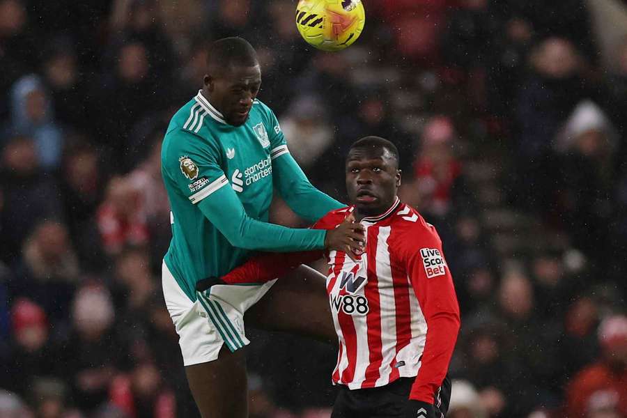 Ibrahima Konate, del Liverpool, celebra un gol