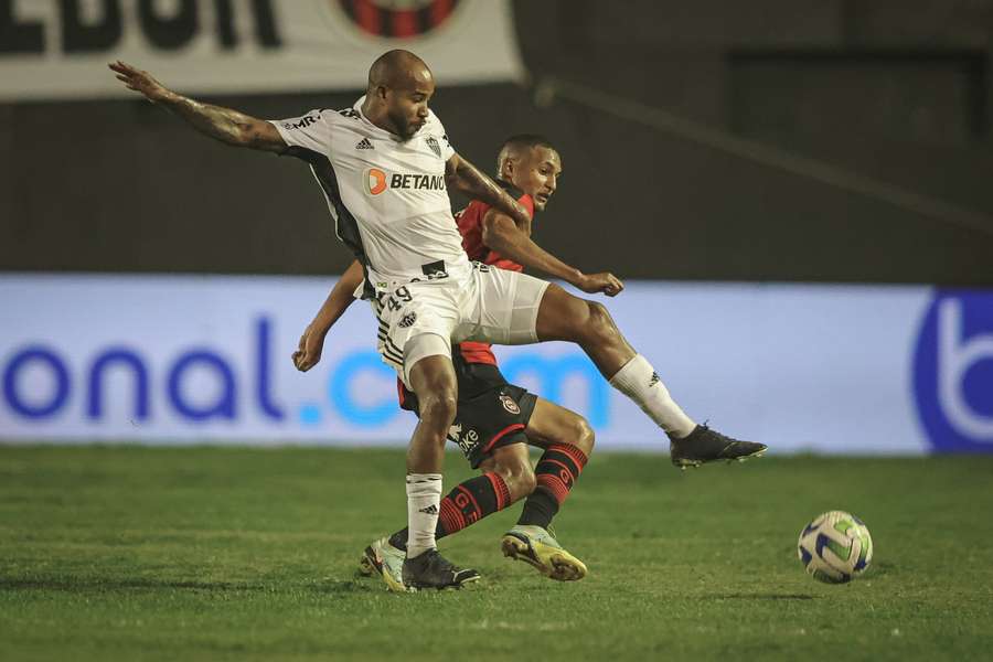 Patrick, do Galo, teve grande atuação na noite desta quarta-feira