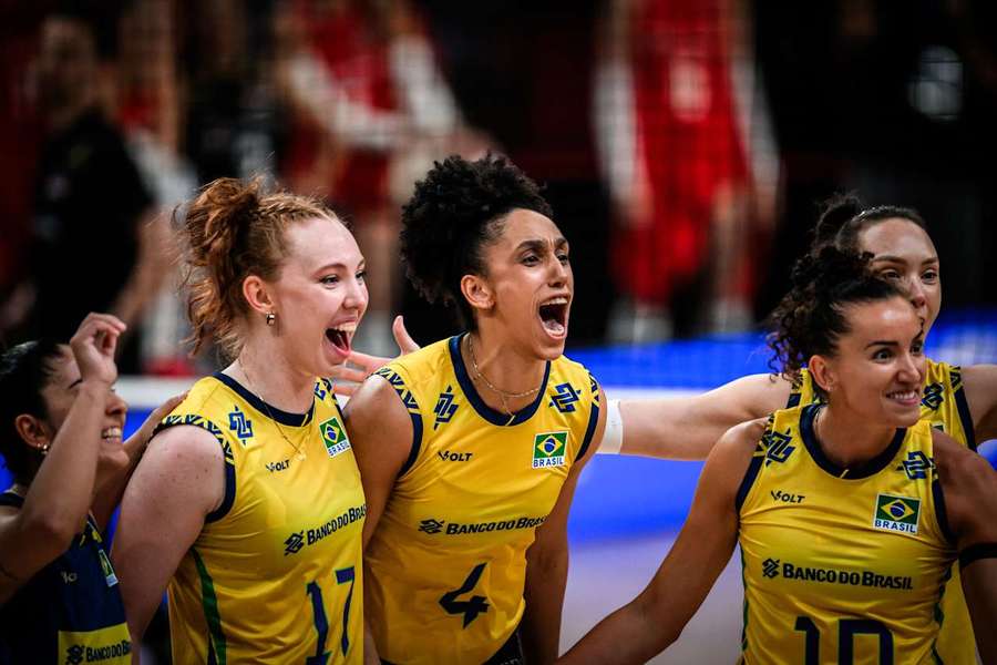 O Brasil venceu a Turquia na casa das adversárias