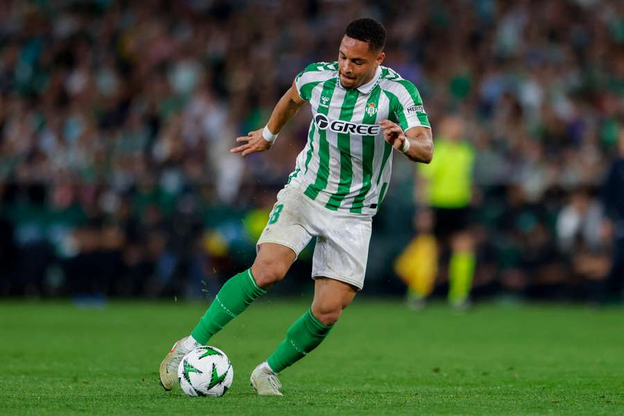 Vitor Roque, durante su último partido de Conference ante el Gent