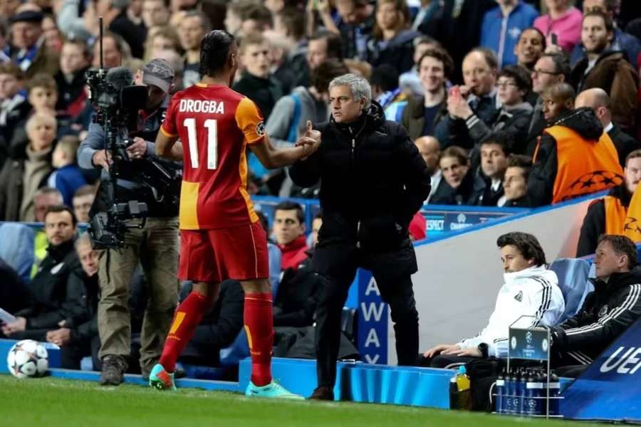 Didier Drogba a JOsé Mourinho v době, kdy oba působili v Galatasraayi.