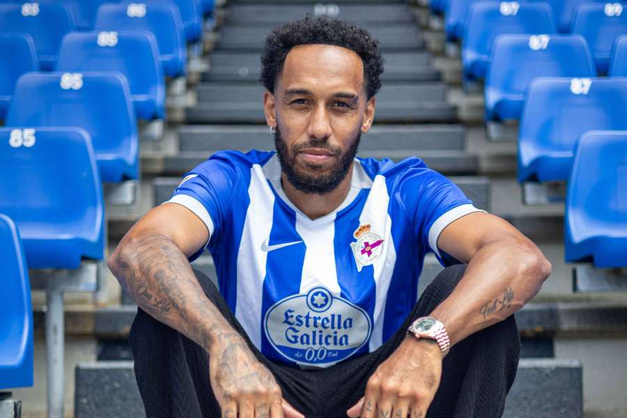 Aubameyang, con la camiseta del Dépor