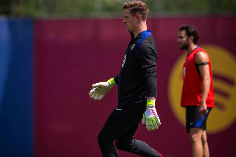 Ter Stegen, durante un entrenamiento con el Barcelona