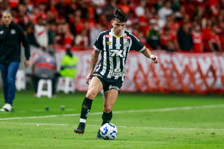 Santos e Sport ocorre nesta sexta-feira (28), na Vila Belmiro. 