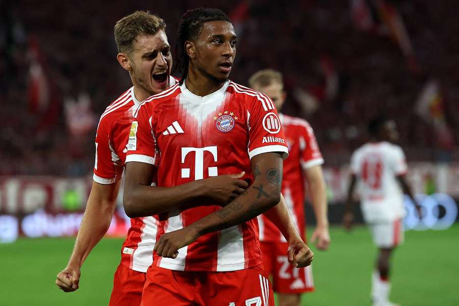 Olise a inscrit un doublé lors du premier match du Bayern de la saison. 