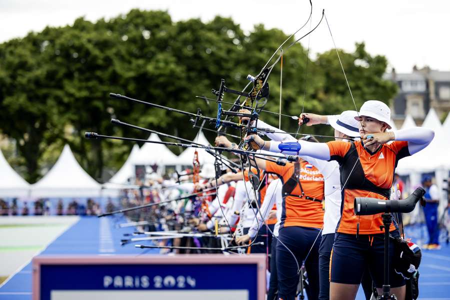 Laura van der Winkel in actie tijdens de kwalificaties