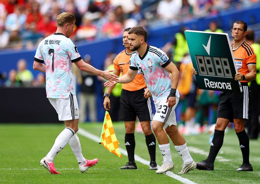 Belgium's Nicolas Raskin comes on as a substitute to replace Kevin De Bruyne Belgium's Nicolas Raskin comes on as a substitute to replace Kevin De Bruyne