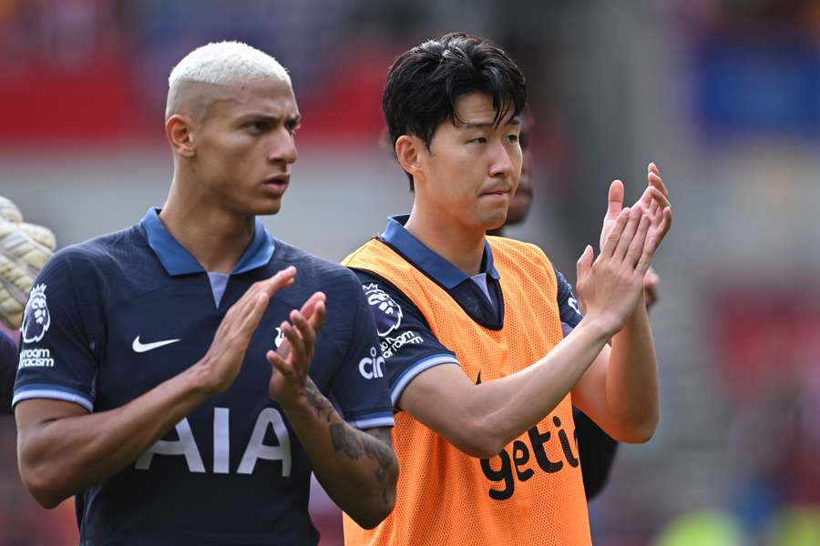 Richarlison und Heung-min Son können mit dem Premier-League-Auftakt nicht wirklich zufrieden sein.