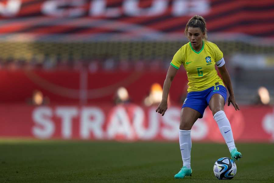 Tamires em ação pela Seleção