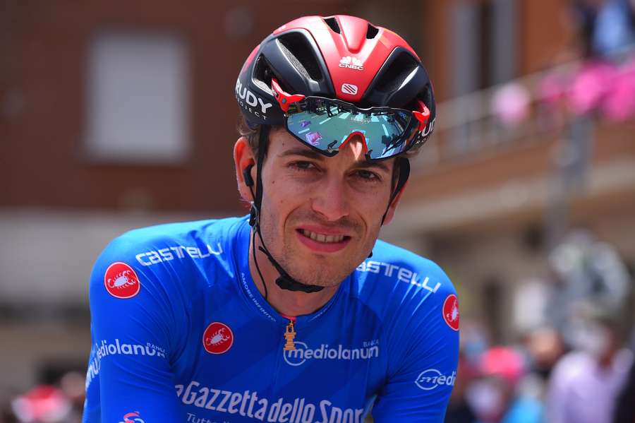 El Bahrain Victorious se retira de la Vuelta a Suiza tras el fallecimiento de Gino Mäder