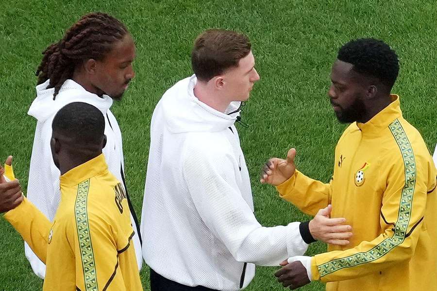 Spence non dà la mano a Partey Spence non dà la mano a Partey