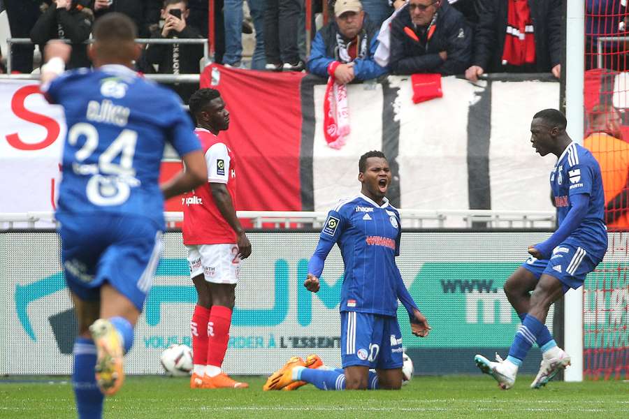 O vítězství Štrasburku v Remeši 2:0 rozhodl dvěma góly Habib Diallo.