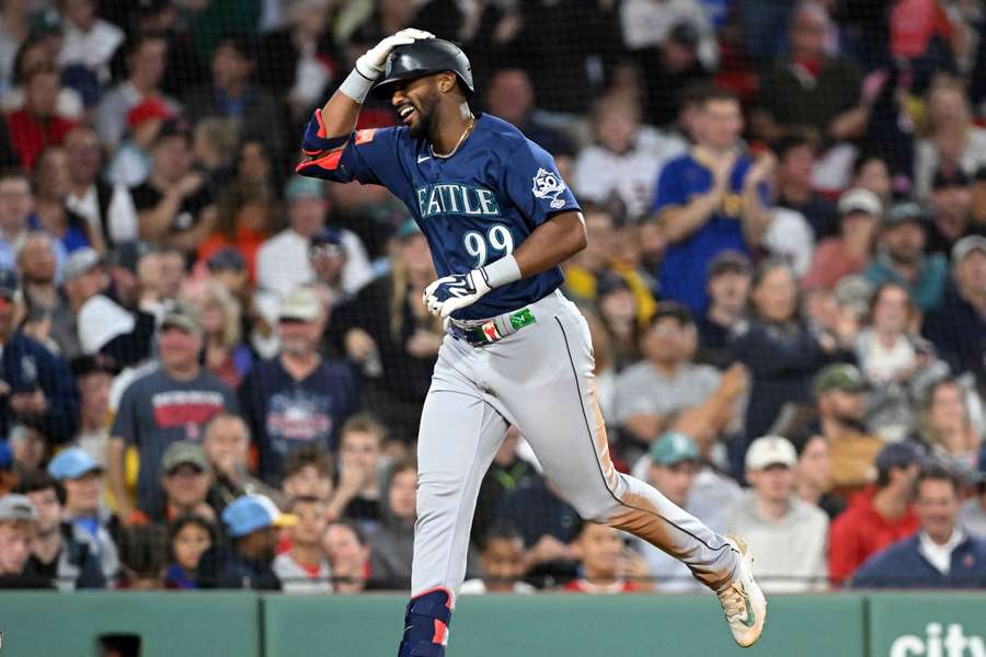 Mariners' Lazaro Montes smiles after first MLB home run Mariners' Lazaro Montes smiles after first MLB home run