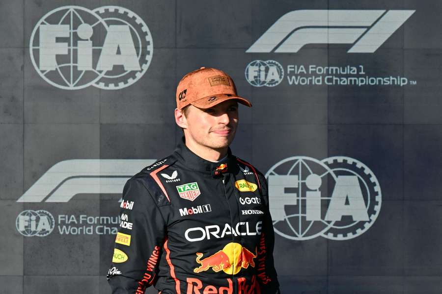 Verstappen się przeliczył, a mimo to zdobył pole position. Norris tuż za nim, Piastri daleko
