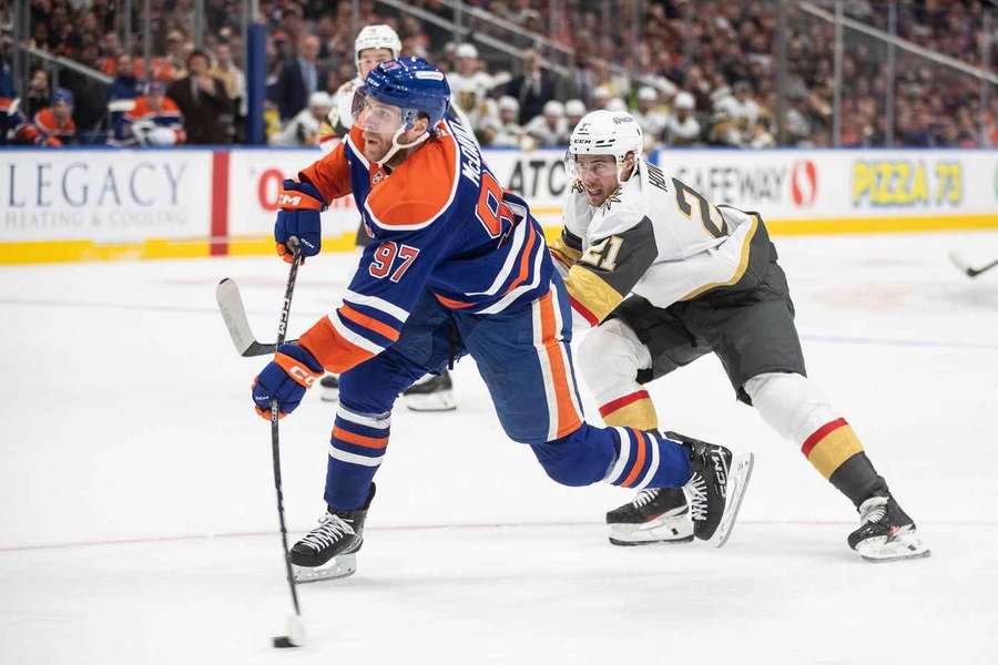 Connor McDavid proti Vegas nebodoval.