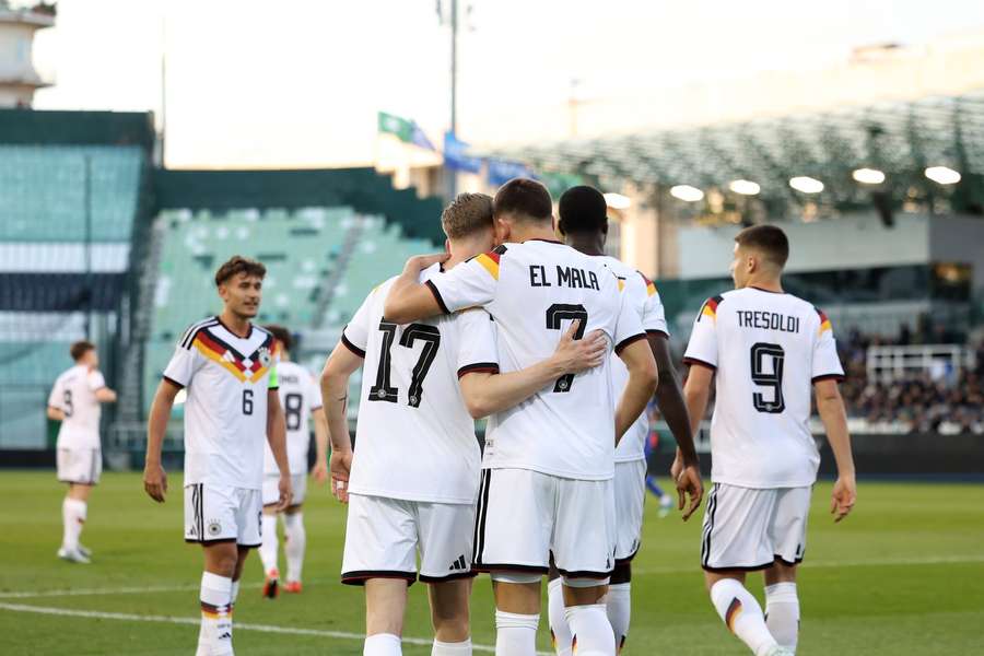 Deutschland jubelt nach dem 1:0 durch El Mala Deutschland jubelt nach dem 1:0 durch El Mala