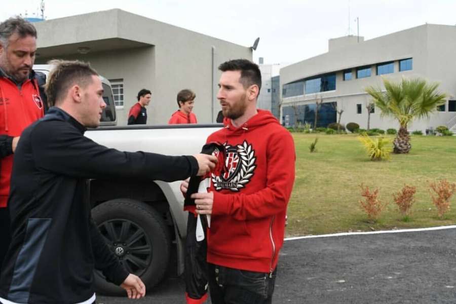 Alexis Rodríguez con Leo Messi