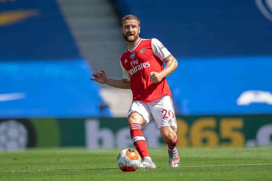 Mustafi im Trikot von Arsenal (Juni 2020) Mustafi im Trikot von Arsenal (Juni 2020)