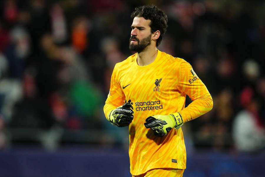 Alisson a avut o prestație extraordinară în meciul cu Girona