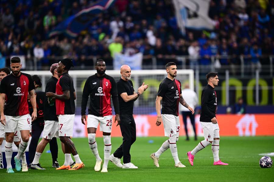 AC Milan druipt af na de nederlaag tegen Inter