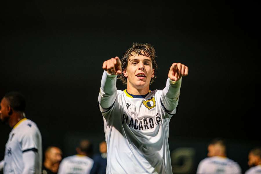 Gustavo Sá tem contrato com o Famalicão até junho de 2029