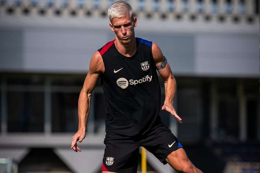 Olmo beim Training in Barcelona, seinem neuen Zuhause