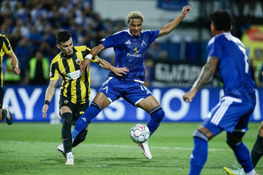 Levski Sofia and AEK Athens head to the second leg all square