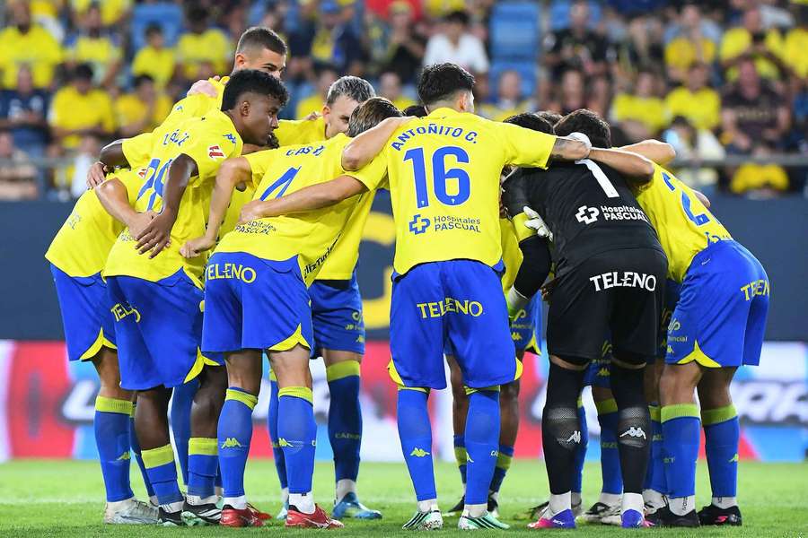 El Cádiz suspende su entrenamiento por un paro cardiaco