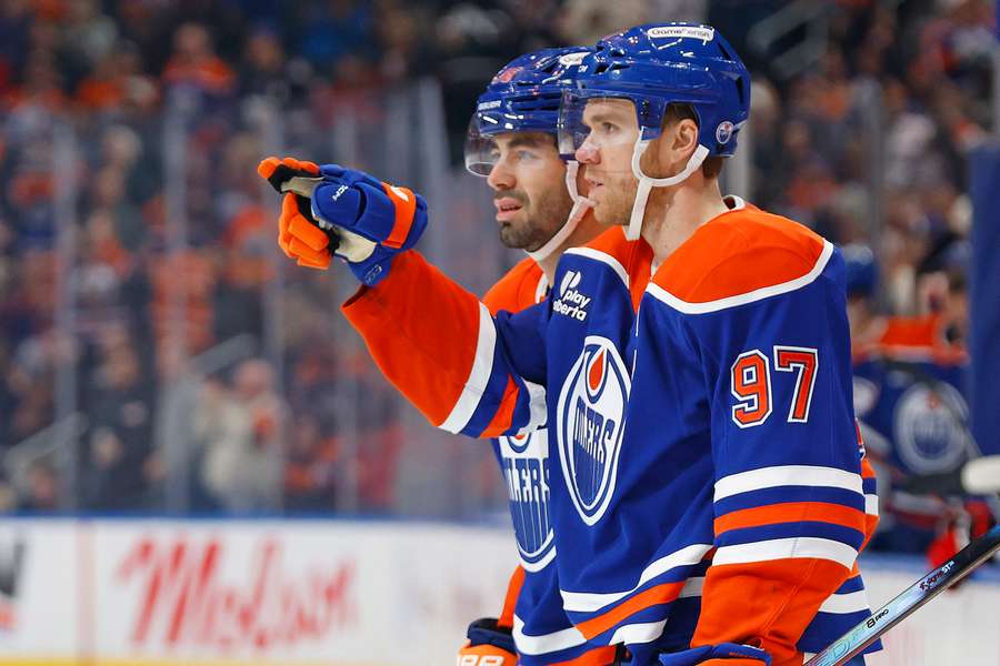 McDavid prožívá neskutečný start do nového ročníku. McDavid prožívá neskutečný start do nového ročníku.