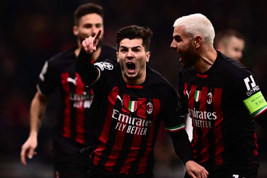 Flot italiensk defensiv organiseret af Simon Kjær gav AC Milan smal sejr mod Tottenham