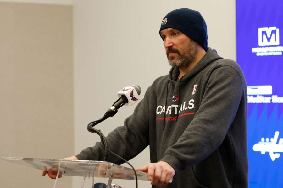 Ovečkin během rozhovoru s médii.