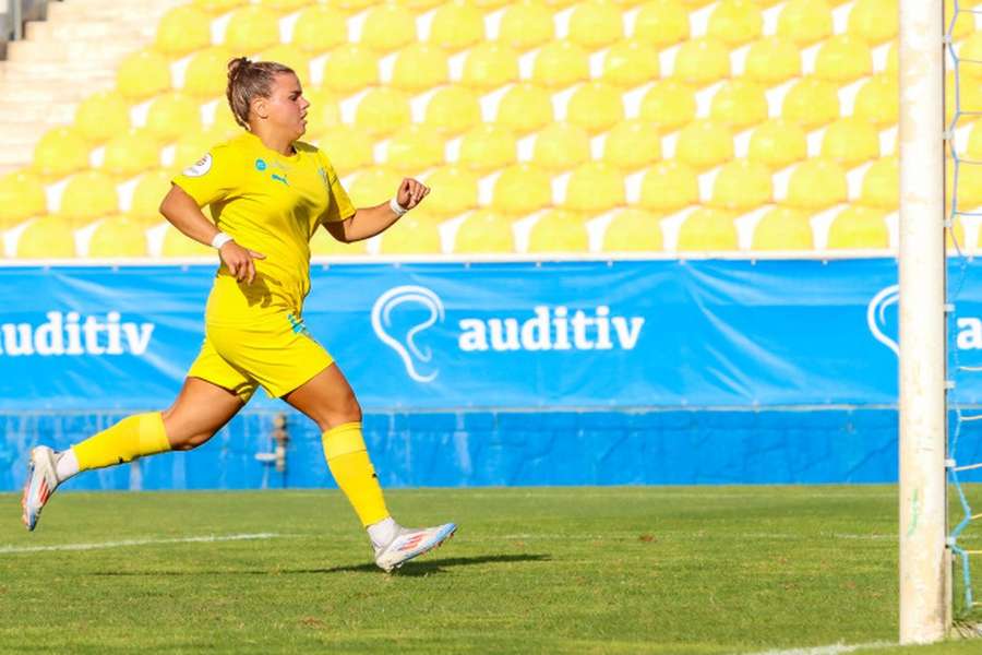 Marta Xavier termina ligação ao emblema estorilista